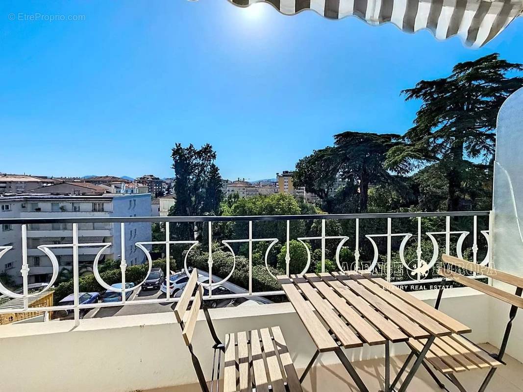 Appartement à CANNES