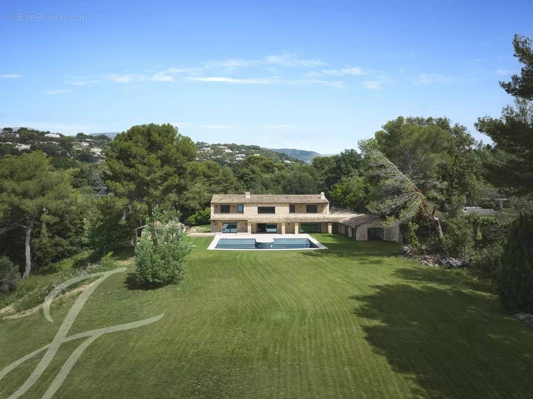 Maison à LA COLLE-SUR-LOUP