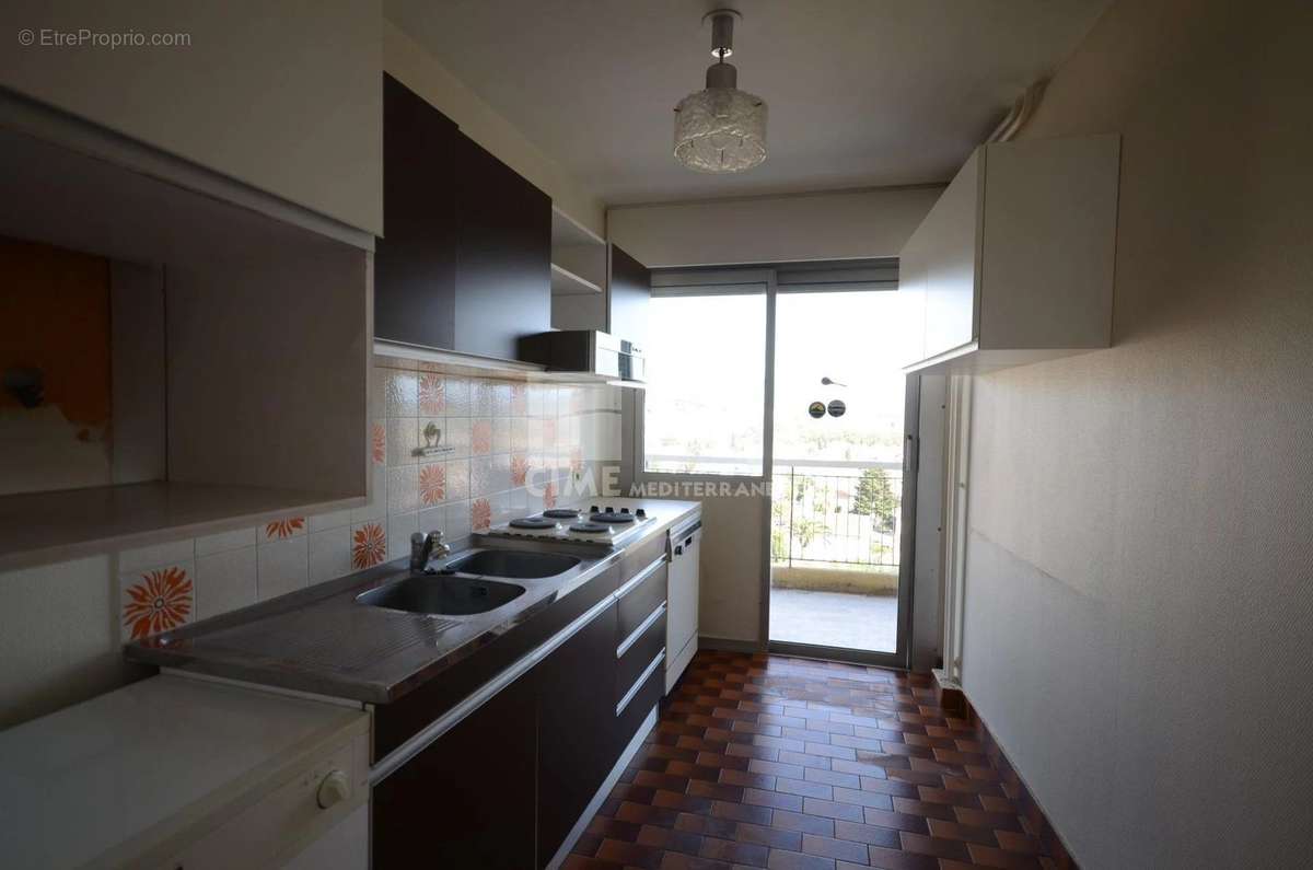 Appartement à MANDELIEU-LA-NAPOULE