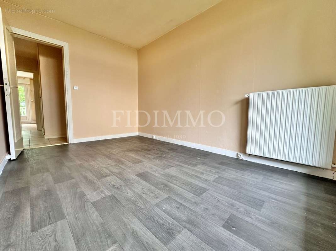 Appartement à CHENNEVIERES-SUR-MARNE