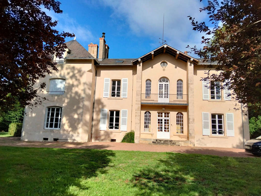 Maison à LIMANTON