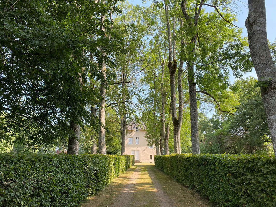 Maison à LIMANTON