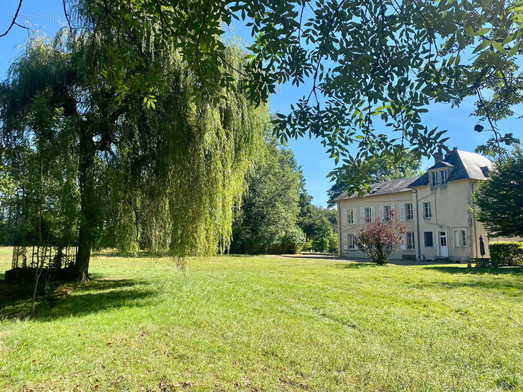 Maison à LIMANTON