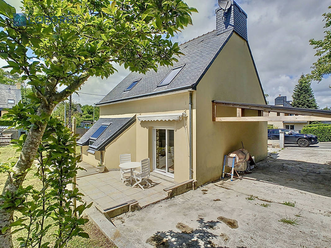 Maison à LANGUIDIC