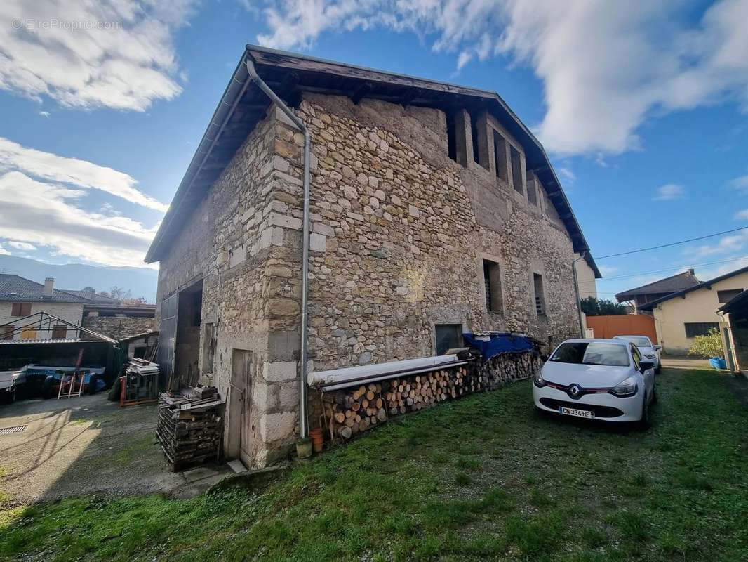 Maison à LA TERRASSE