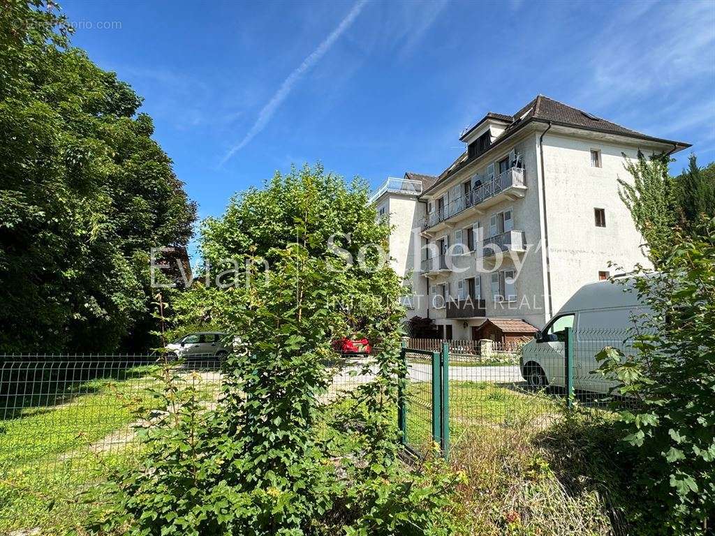 Appartement à EVIAN-LES-BAINS