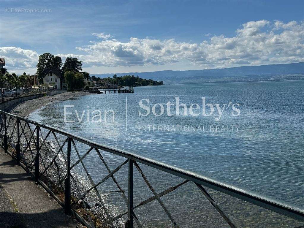 Appartement à EVIAN-LES-BAINS