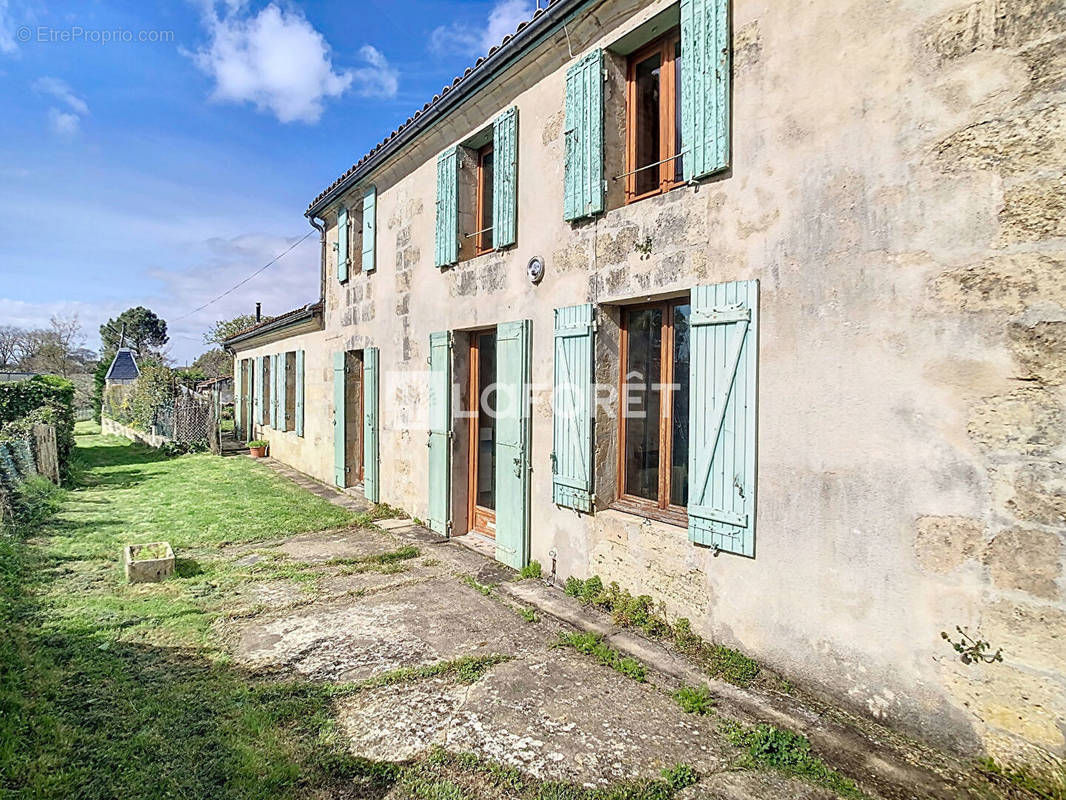 Maison à BAYON-SUR-GIRONDE