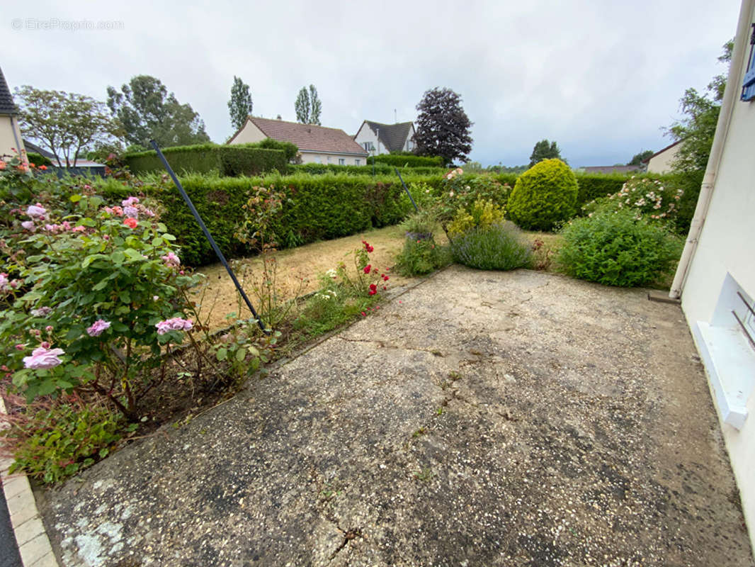 Maison à HOUSSAY