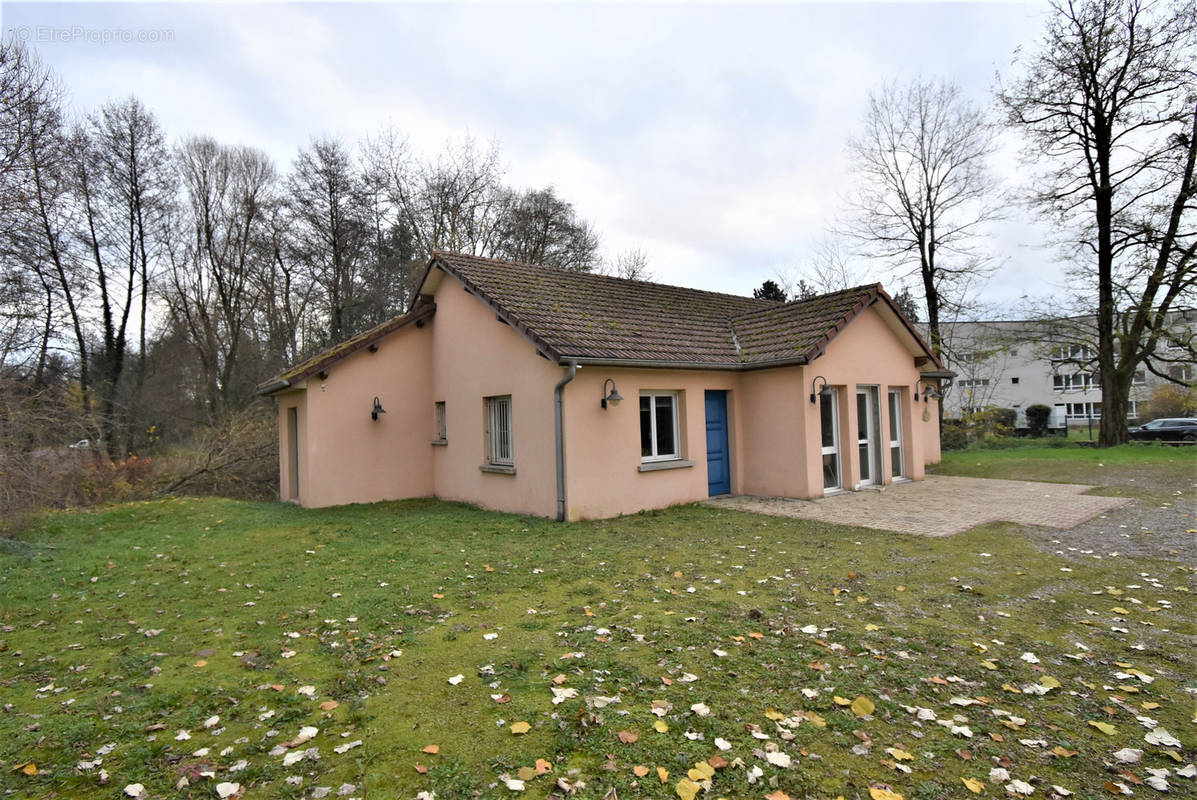 Maison à SAINT-LOUP-SUR-SEMOUSE