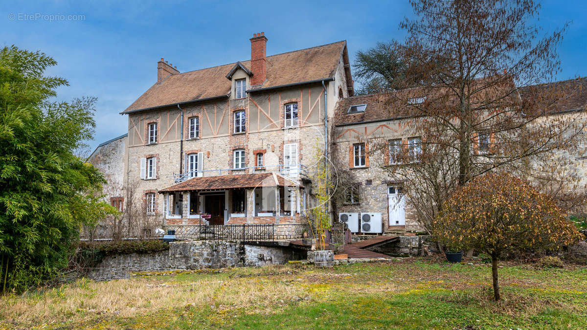 Maison à VILLECERF