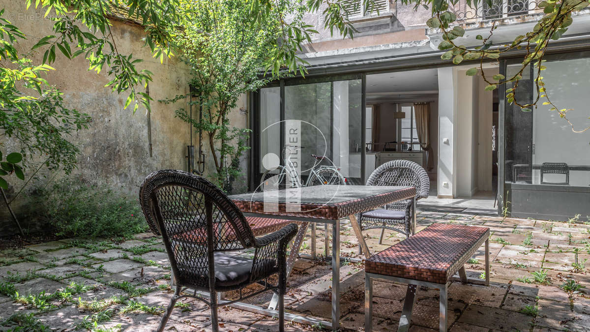 Maison à FONTAINEBLEAU