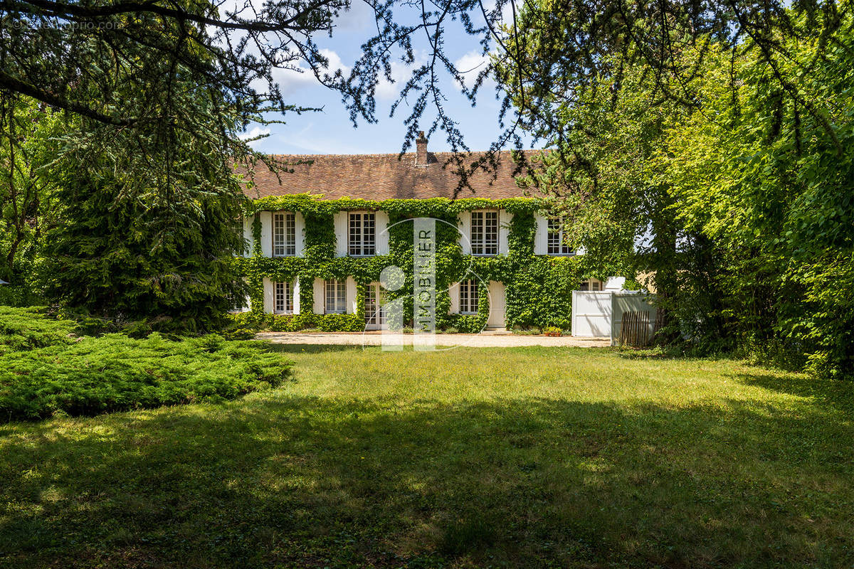 Maison à LAVAL-EN-BRIE