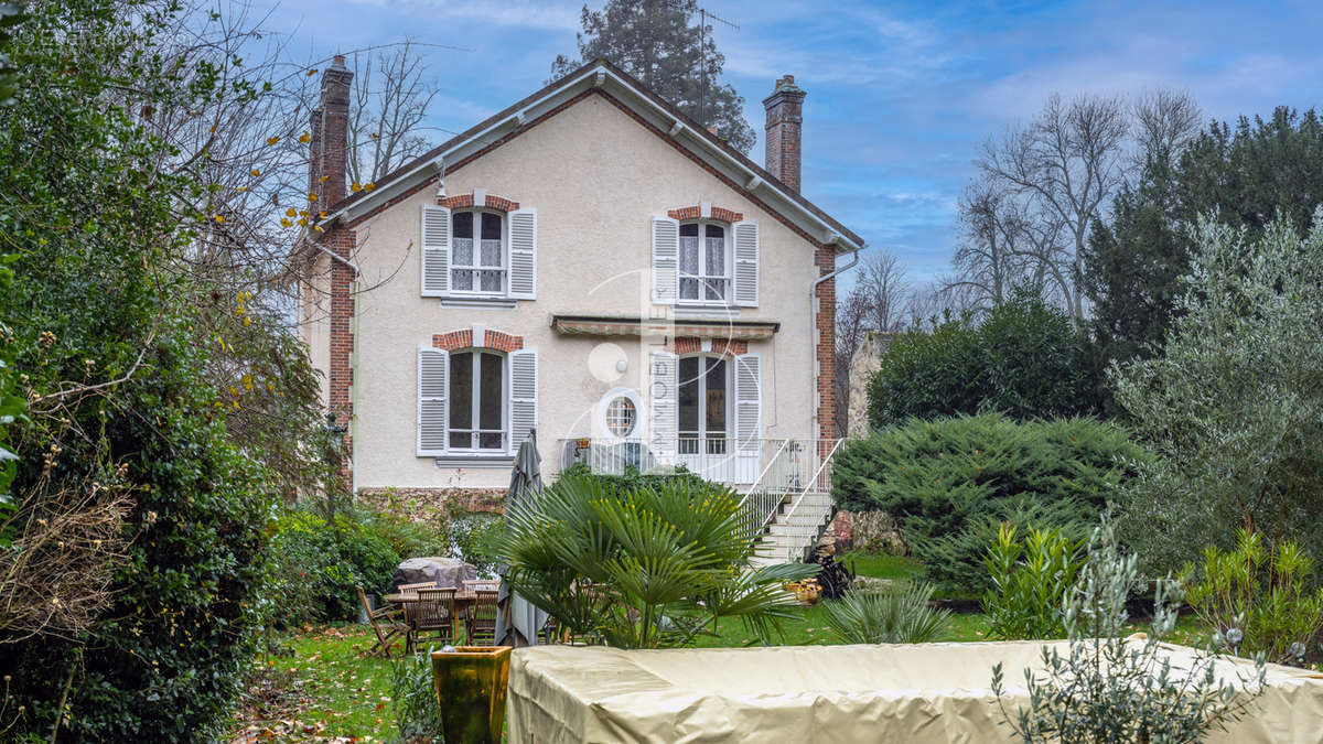 Maison à SAMOIS-SUR-SEINE