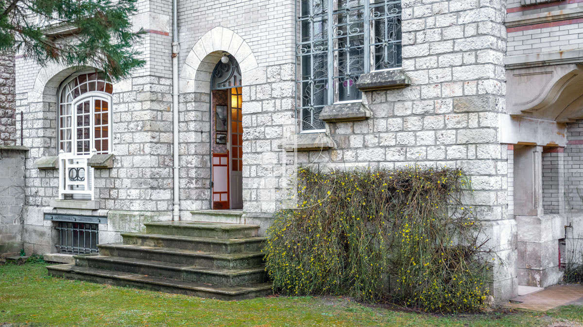 Maison à FONTAINEBLEAU