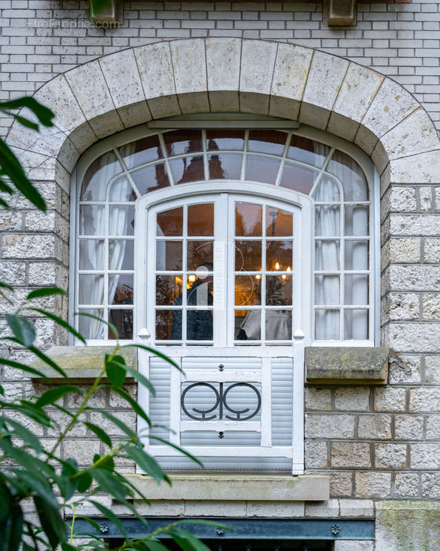 Maison à FONTAINEBLEAU