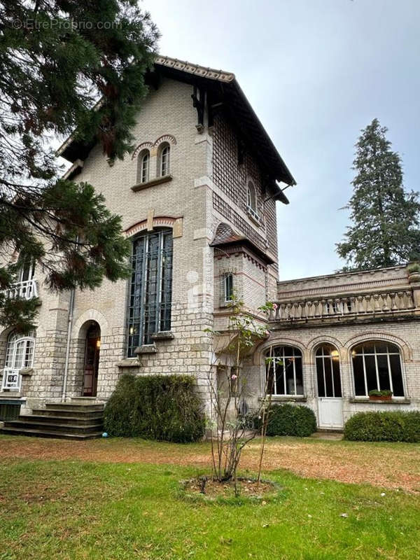 Maison à FONTAINEBLEAU