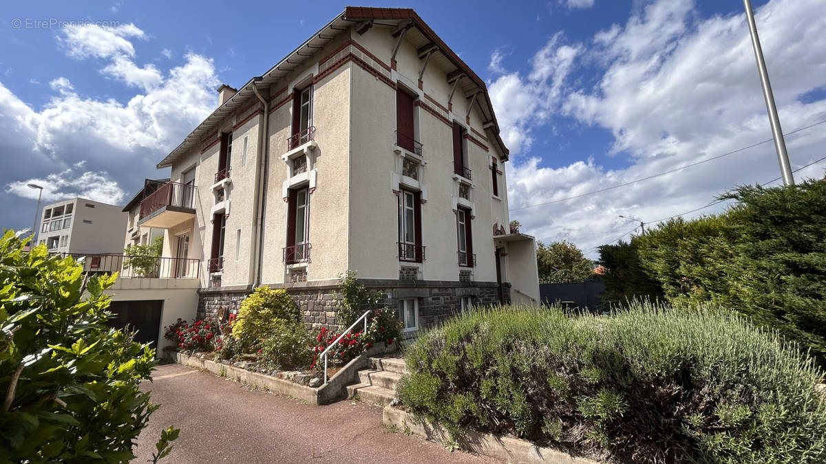 Maison à BEAUMONT