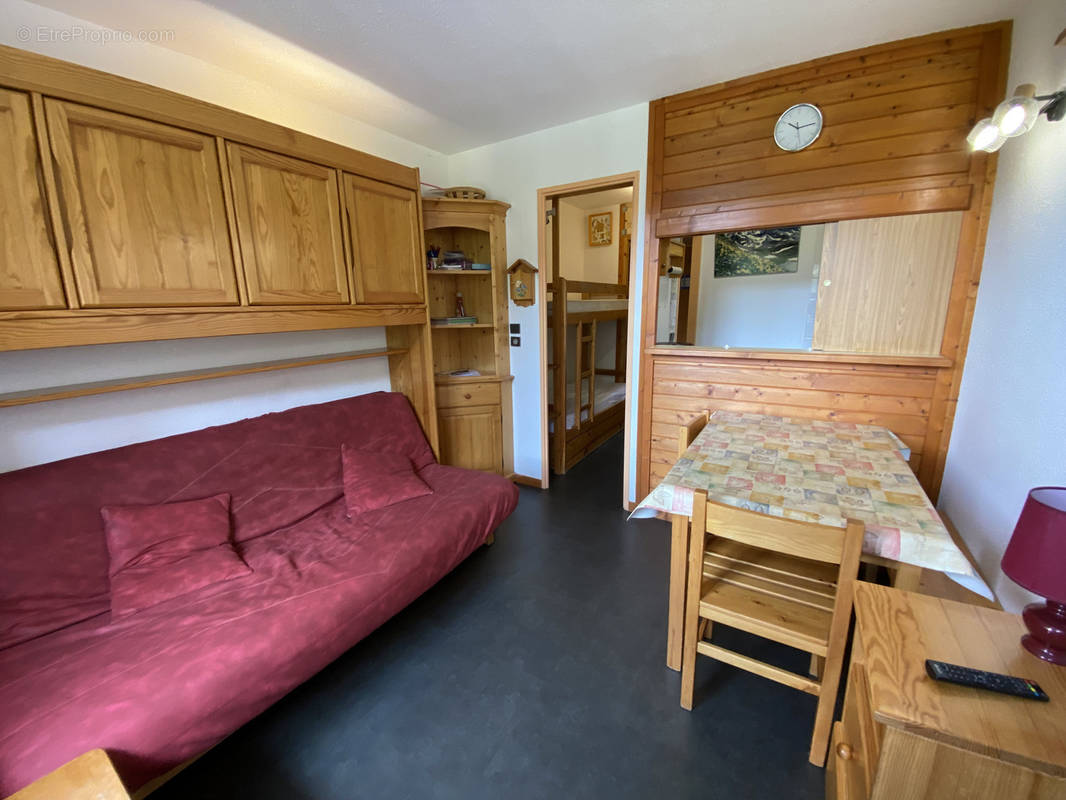 Appartement à AVRIEUX