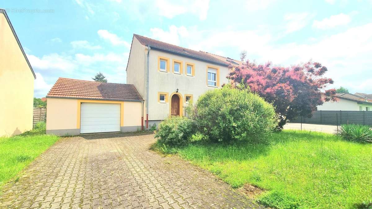 Maison à CORNY-SUR-MOSELLE