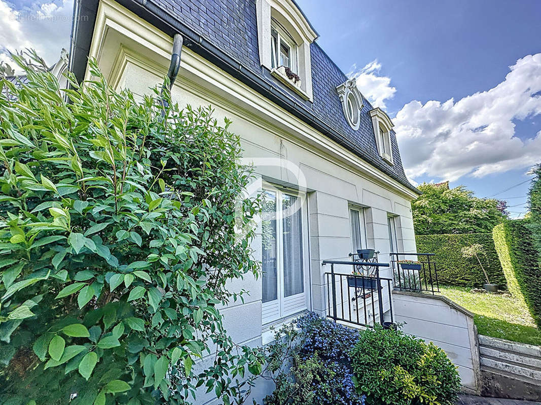 Maison à GOURNAY-SUR-MARNE