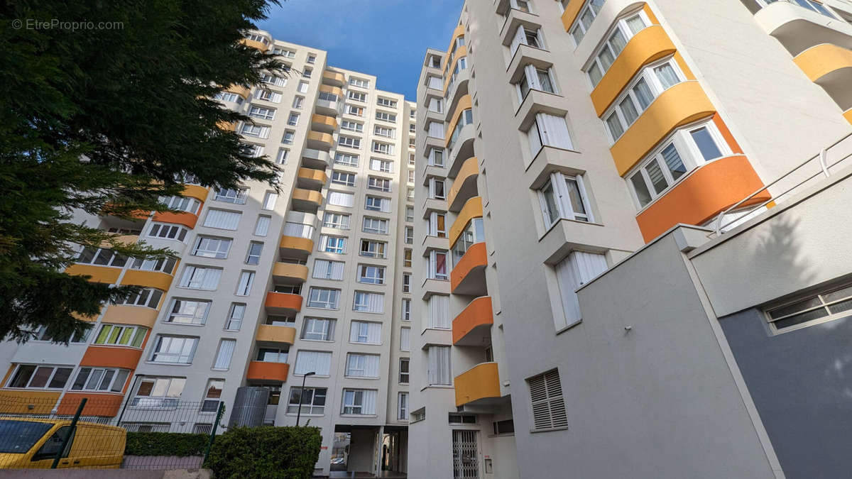 Appartement à SAINT-DENIS