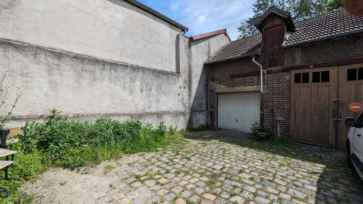 Parking à SAINT-DENIS