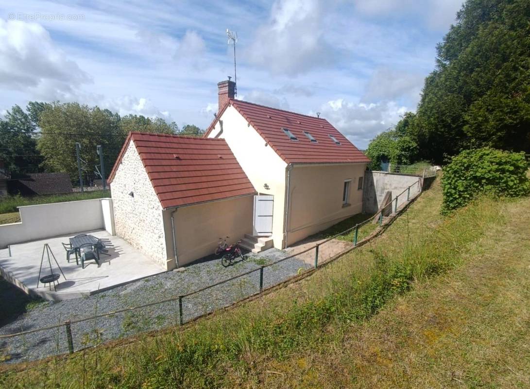 Maison à THENIOUX