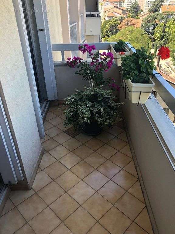 Appartement à LYON-8E