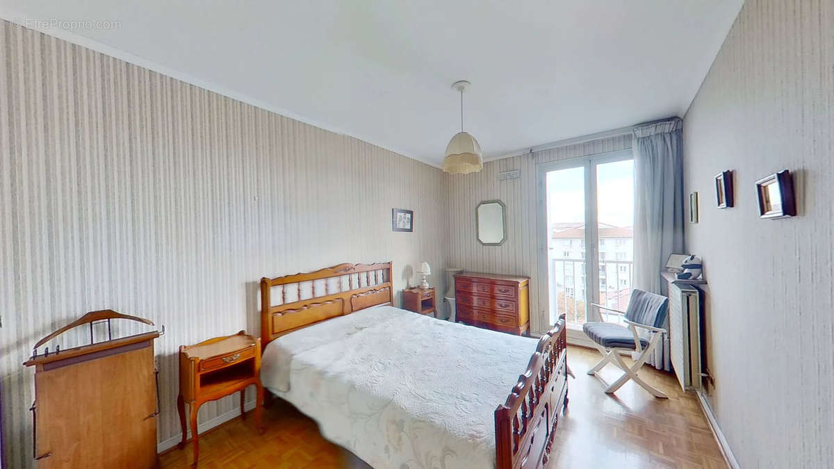 Appartement à LYON-8E