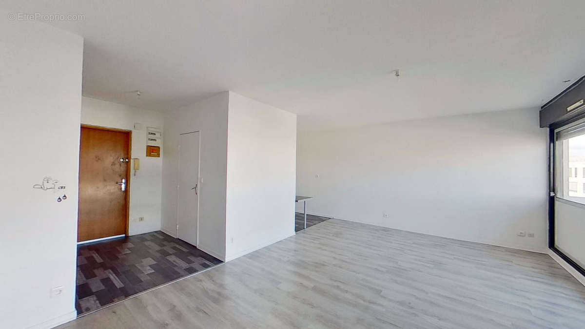 Appartement à LYON-8E