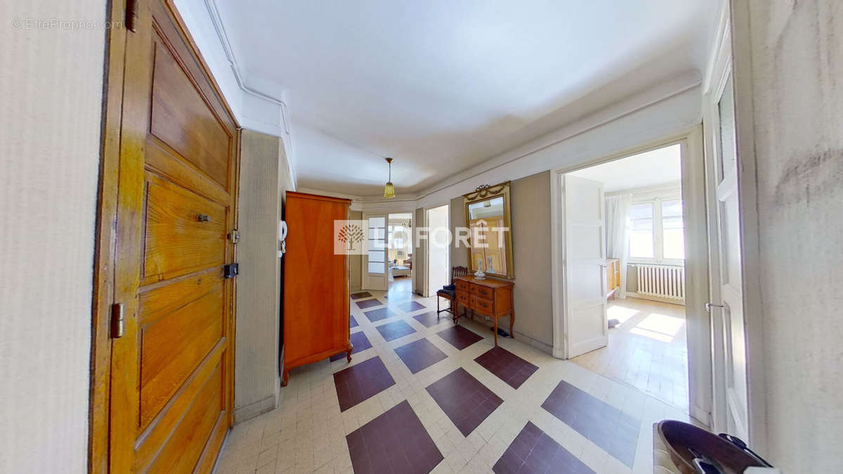 Appartement à LYON-8E