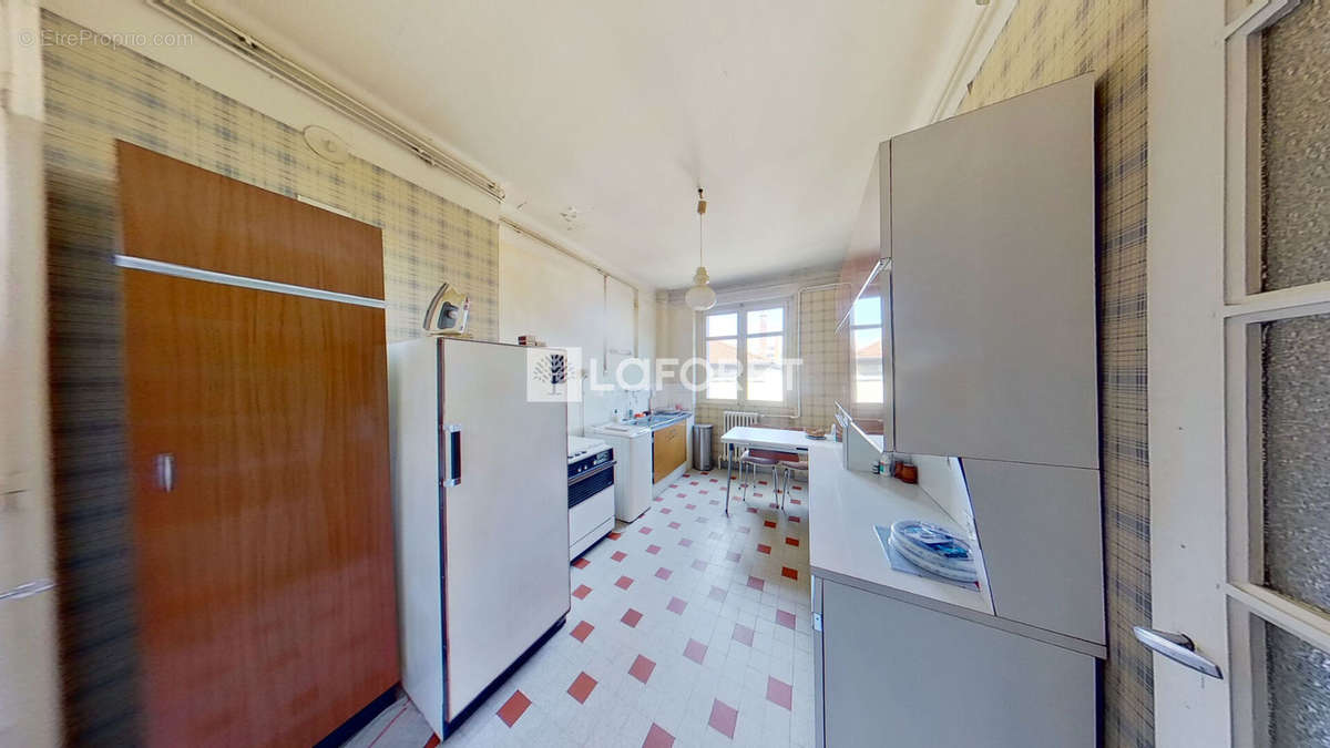 Appartement à LYON-8E