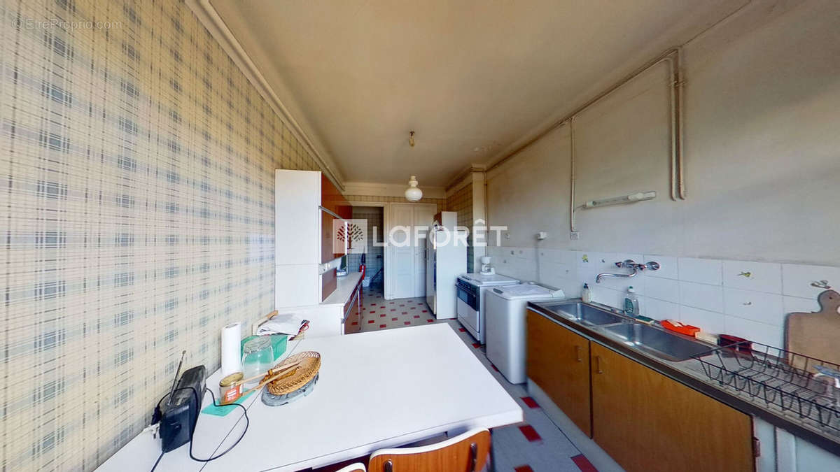 Appartement à LYON-8E