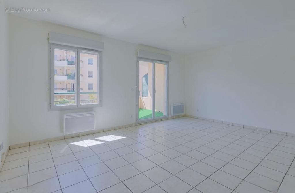 Appartement à LYON-8E