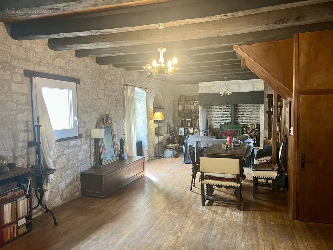 Appartement à FRAYSSINET