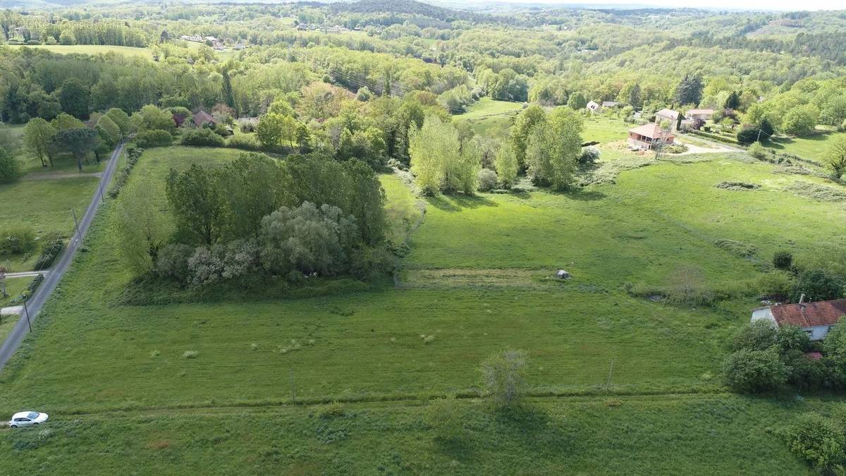 Terrain à GOURDON