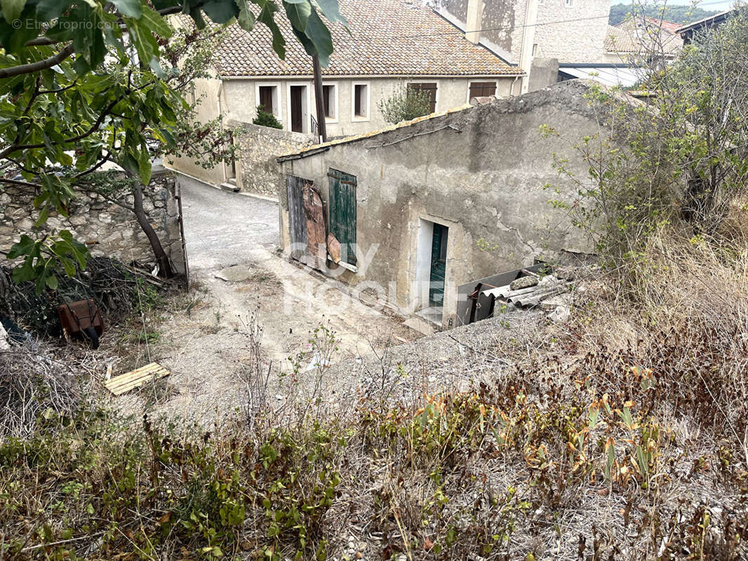 Terrain à PORTEL-DES-CORBIERES