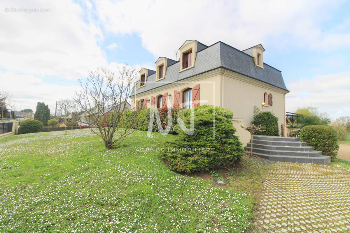 Maison à SAINT-MATHURIN-SUR-LOIRE