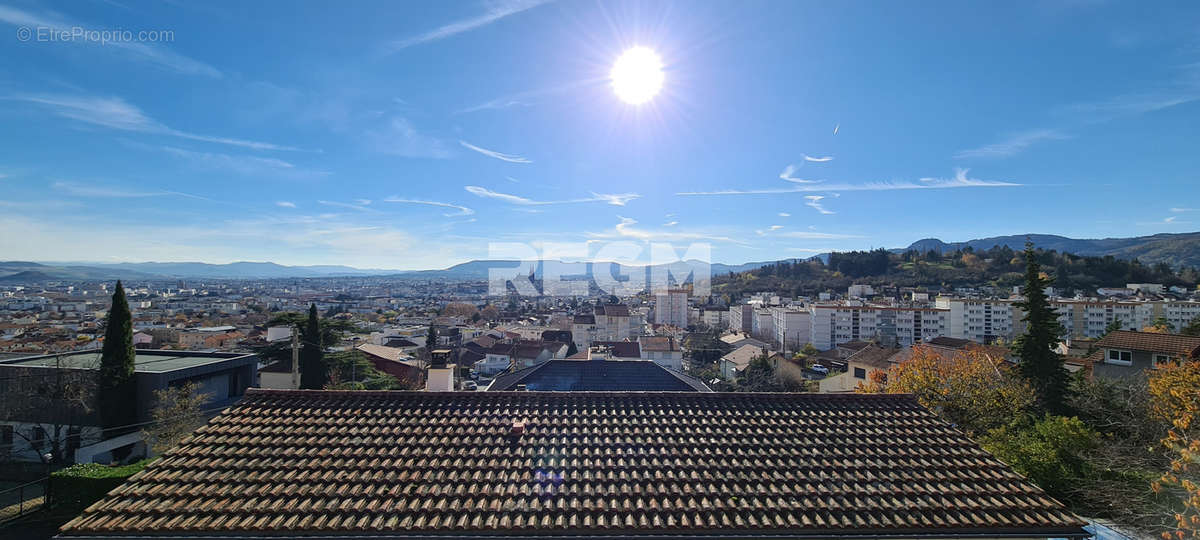 Maison à CLERMONT-FERRAND