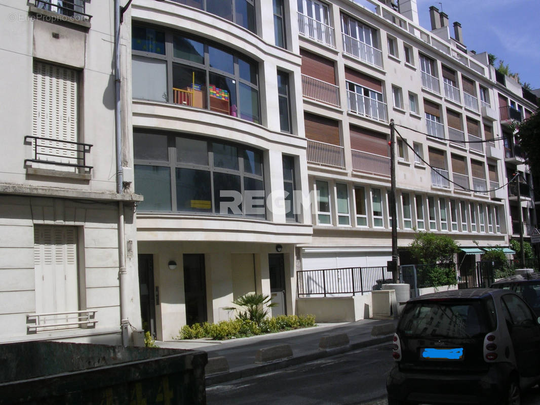 Appartement à NEUILLY-SUR-SEINE