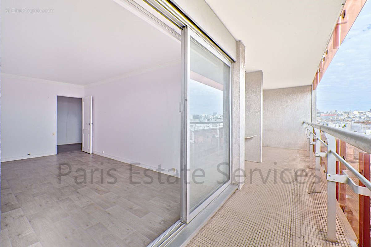 Appartement à PARIS-10E