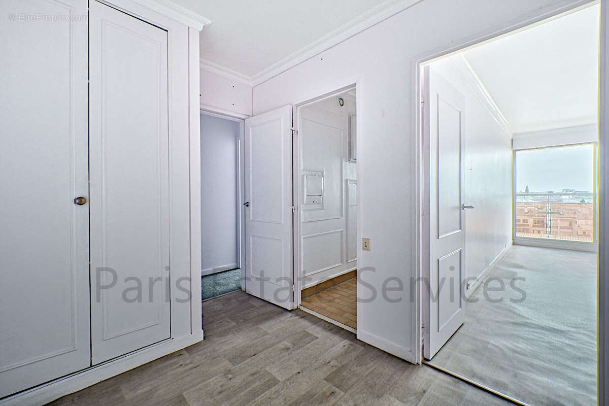 Appartement à PARIS-10E