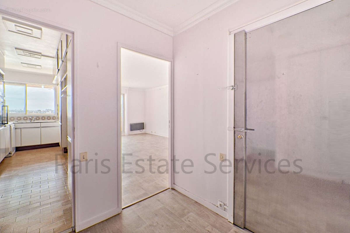 Appartement à PARIS-10E