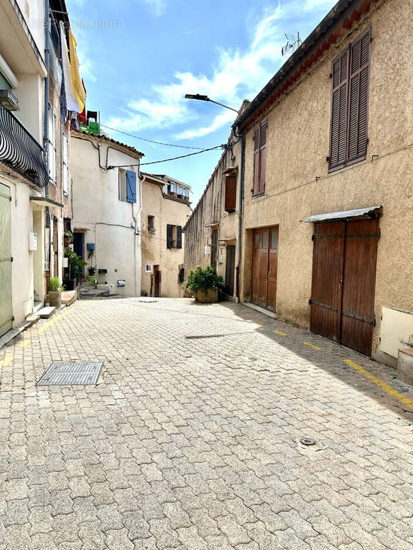 Maison à PUGET-SUR-ARGENS