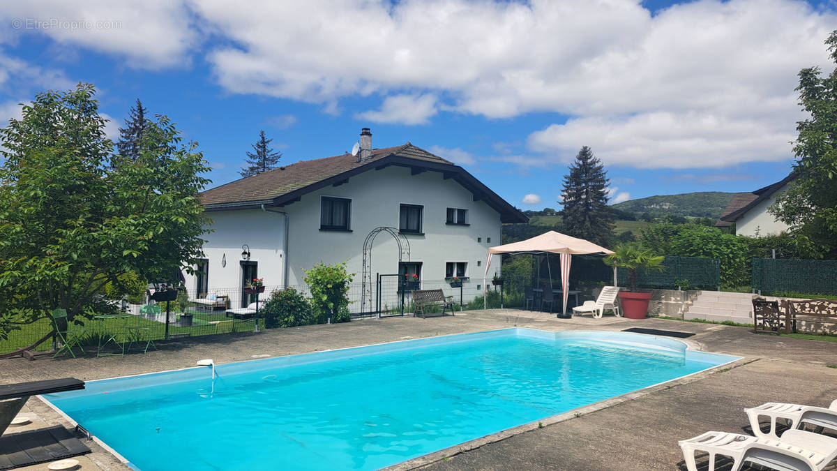 Maison à SAINT-MARTIN-BELLEVUE