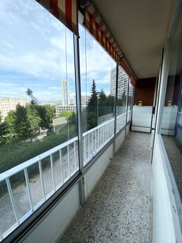 Appartement à MARSEILLE-9E