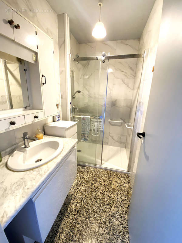 Appartement à MARSEILLE-9E