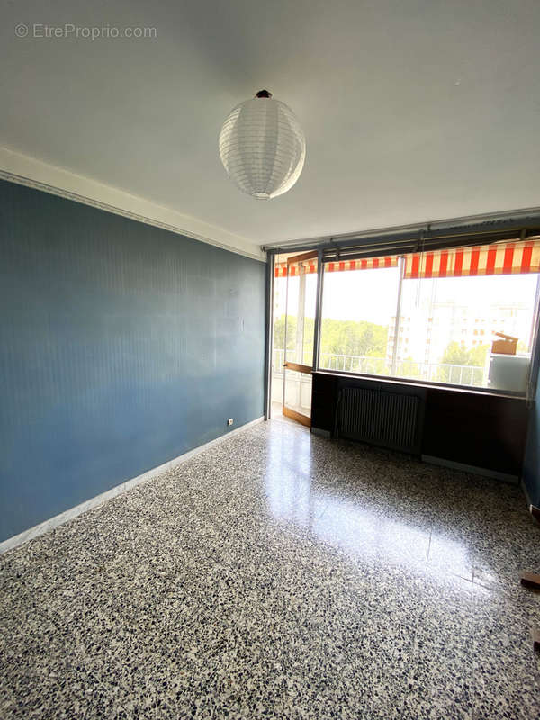 Appartement à MARSEILLE-9E