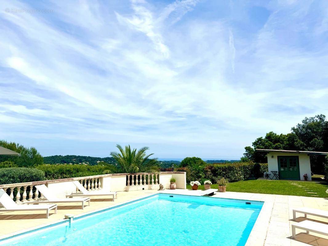 Maison à VALBONNE